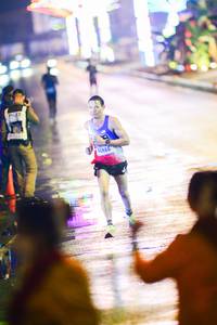 BIB: 4086
                            <button type="button" onclick="openModal(17876951)" class="btn btn-primary btn-sm float-right btn-popup" data-toggle="modal" data-target=".modal-high-quality">
                        <i class="fas fa-shopping-cart"></i> Add to Cart
                    </button>
                                            <button type="button" onclick="isThisMe(17876951, true)" class="btn btn-success btn-sm float-right btn-popup btn-isme hidden" data-toggle="tooltip" data-placement="bottom" title="นี่คือรูปของคุณใช่ไหม คลิกที่นี่เพื่อเอาเข้าอัลบั้ม">
                        <i class="fas fa-plus"></i> Add to album
                    </button>
                    <button type="button" onclick="isThisMe(17876951, false)" class="btn btn-warning btn-sm float-right btn-popup btn-isnotme hidden">
                        <i class="fas fa-ban"></i> Remove from album
                    </button>