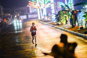 BIB: 203, 40733
                            <button type="button" onclick="openModal(17876913)" class="btn btn-primary btn-sm float-right btn-popup" data-toggle="modal" data-target=".modal-high-quality">
                        <i class="fas fa-shopping-cart"></i> Add to Cart
                    </button>
                                            <button type="button" onclick="isThisMe(17876913, true)" class="btn btn-success btn-sm float-right btn-popup btn-isme hidden" data-toggle="tooltip" data-placement="bottom" title="นี่คือรูปของคุณใช่ไหม คลิกที่นี่เพื่อเอาเข้าอัลบั้ม">
                        <i class="fas fa-plus"></i> Add to album
                    </button>
                    <button type="button" onclick="isThisMe(17876913, false)" class="btn btn-warning btn-sm float-right btn-popup btn-isnotme hidden">
                        <i class="fas fa-ban"></i> Remove from album
                    </button>