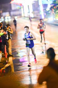 BIB: 40944
                            <button type="button" onclick="openModal(17876940)" class="btn btn-primary btn-sm float-right btn-popup" data-toggle="modal" data-target=".modal-high-quality">
                        <i class="fas fa-shopping-cart"></i> Add to Cart
                    </button>
                                            <button type="button" onclick="isThisMe(17876940, true)" class="btn btn-success btn-sm float-right btn-popup btn-isme hidden" data-toggle="tooltip" data-placement="bottom" title="นี่คือรูปของคุณใช่ไหม คลิกที่นี่เพื่อเอาเข้าอัลบั้ม">
                        <i class="fas fa-plus"></i> Add to album
                    </button>
                    <button type="button" onclick="isThisMe(17876940, false)" class="btn btn-warning btn-sm float-right btn-popup btn-isnotme hidden">
                        <i class="fas fa-ban"></i> Remove from album
                    </button>