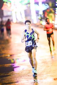 BIB: 4008
                            <button type="button" onclick="openModal(17880308)" class="btn btn-primary btn-sm float-right btn-popup" data-toggle="modal" data-target=".modal-high-quality">
                        <i class="fas fa-shopping-cart"></i> Add to Cart
                    </button>
                                            <button type="button" onclick="isThisMe(17880308, true)" class="btn btn-success btn-sm float-right btn-popup btn-isme hidden" data-toggle="tooltip" data-placement="bottom" title="นี่คือรูปของคุณใช่ไหม คลิกที่นี่เพื่อเอาเข้าอัลบั้ม">
                        <i class="fas fa-plus"></i> Add to album
                    </button>
                    <button type="button" onclick="isThisMe(17880308, false)" class="btn btn-warning btn-sm float-right btn-popup btn-isnotme hidden">
                        <i class="fas fa-ban"></i> Remove from album
                    </button>