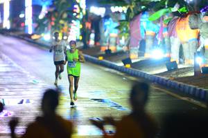 BIB: 40175
                            <button type="button" onclick="openModal(16734013)" class="btn btn-primary btn-sm float-right btn-popup" data-toggle="modal" data-target=".modal-high-quality">
                        <i class="fas fa-shopping-cart"></i> Add to Cart
                    </button>
                                            <button type="button" onclick="isThisMe(16734013, true)" class="btn btn-success btn-sm float-right btn-popup btn-isme hidden" data-toggle="tooltip" data-placement="bottom" title="นี่คือรูปของคุณใช่ไหม คลิกที่นี่เพื่อเอาเข้าอัลบั้ม">
                        <i class="fas fa-plus"></i> Add to album
                    </button>
                    <button type="button" onclick="isThisMe(16734013, false)" class="btn btn-warning btn-sm float-right btn-popup btn-isnotme hidden">
                        <i class="fas fa-ban"></i> Remove from album
                    </button>