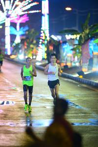 BIB: 220
                            <button type="button" onclick="openModal(16730102)" class="btn btn-primary btn-sm float-right btn-popup" data-toggle="modal" data-target=".modal-high-quality">
                        <i class="fas fa-shopping-cart"></i> Add to Cart
                    </button>
                                            <button type="button" onclick="isThisMe(16730102, true)" class="btn btn-success btn-sm float-right btn-popup btn-isme hidden" data-toggle="tooltip" data-placement="bottom" title="นี่คือรูปของคุณใช่ไหม คลิกที่นี่เพื่อเอาเข้าอัลบั้ม">
                        <i class="fas fa-plus"></i> Add to album
                    </button>
                    <button type="button" onclick="isThisMe(16730102, false)" class="btn btn-warning btn-sm float-right btn-popup btn-isnotme hidden">
                        <i class="fas fa-ban"></i> Remove from album
                    </button>