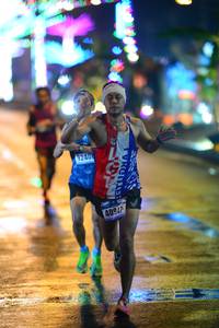 BIB: 240, 40947
                            <button type="button" onclick="openModal(16708779)" class="btn btn-primary btn-sm float-right btn-popup" data-toggle="modal" data-target=".modal-high-quality">
                        <i class="fas fa-shopping-cart"></i> Add to Cart
                    </button>
                                            <button type="button" onclick="isThisMe(16708779, true)" class="btn btn-success btn-sm float-right btn-popup btn-isme hidden" data-toggle="tooltip" data-placement="bottom" title="นี่คือรูปของคุณใช่ไหม คลิกที่นี่เพื่อเอาเข้าอัลบั้ม">
                        <i class="fas fa-plus"></i> Add to album
                    </button>
                    <button type="button" onclick="isThisMe(16708779, false)" class="btn btn-warning btn-sm float-right btn-popup btn-isnotme hidden">
                        <i class="fas fa-ban"></i> Remove from album
                    </button>