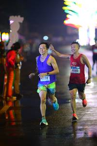 BIB: 41005, 43232
                            <button type="button" onclick="openModal(16724896)" class="btn btn-primary btn-sm float-right btn-popup" data-toggle="modal" data-target=".modal-high-quality">
                        <i class="fas fa-shopping-cart"></i> Add to Cart
                    </button>
                                            <button type="button" onclick="isThisMe(16724896, true)" class="btn btn-success btn-sm float-right btn-popup btn-isme hidden" data-toggle="tooltip" data-placement="bottom" title="นี่คือรูปของคุณใช่ไหม คลิกที่นี่เพื่อเอาเข้าอัลบั้ม">
                        <i class="fas fa-plus"></i> Add to album
                    </button>
                    <button type="button" onclick="isThisMe(16724896, false)" class="btn btn-warning btn-sm float-right btn-popup btn-isnotme hidden">
                        <i class="fas fa-ban"></i> Remove from album
                    </button>