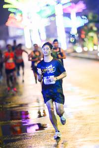 BIB: 4128
                            <button type="button" onclick="openModal(17880166)" class="btn btn-primary btn-sm float-right btn-popup" data-toggle="modal" data-target=".modal-high-quality">
                        <i class="fas fa-shopping-cart"></i> Add to Cart
                    </button>
                                            <button type="button" onclick="isThisMe(17880166, true)" class="btn btn-success btn-sm float-right btn-popup btn-isme hidden" data-toggle="tooltip" data-placement="bottom" title="นี่คือรูปของคุณใช่ไหม คลิกที่นี่เพื่อเอาเข้าอัลบั้ม">
                        <i class="fas fa-plus"></i> Add to album
                    </button>
                    <button type="button" onclick="isThisMe(17880166, false)" class="btn btn-warning btn-sm float-right btn-popup btn-isnotme hidden">
                        <i class="fas fa-ban"></i> Remove from album
                    </button>