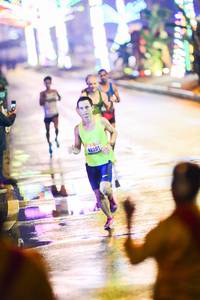 BIB: 2201
                            <button type="button" onclick="openModal(17877190)" class="btn btn-primary btn-sm float-right btn-popup" data-toggle="modal" data-target=".modal-high-quality">
                        <i class="fas fa-shopping-cart"></i> Add to Cart
                    </button>
                                            <button type="button" onclick="isThisMe(17877190, true)" class="btn btn-success btn-sm float-right btn-popup btn-isme hidden" data-toggle="tooltip" data-placement="bottom" title="นี่คือรูปของคุณใช่ไหม คลิกที่นี่เพื่อเอาเข้าอัลบั้ม">
                        <i class="fas fa-plus"></i> Add to album
                    </button>
                    <button type="button" onclick="isThisMe(17877190, false)" class="btn btn-warning btn-sm float-right btn-popup btn-isnotme hidden">
                        <i class="fas fa-ban"></i> Remove from album
                    </button>