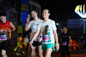 BIB: 44374
                            <button type="button" onclick="openModal(17033350)" class="btn btn-primary btn-sm float-right btn-popup" data-toggle="modal" data-target=".modal-high-quality">
                        <i class="fas fa-shopping-cart"></i> Add to Cart
                    </button>
                                            <button type="button" onclick="isThisMe(17033350, true)" class="btn btn-success btn-sm float-right btn-popup btn-isme hidden" data-toggle="tooltip" data-placement="bottom" title="นี่คือรูปของคุณใช่ไหม คลิกที่นี่เพื่อเอาเข้าอัลบั้ม">
                        <i class="fas fa-plus"></i> Add to album
                    </button>
                    <button type="button" onclick="isThisMe(17033350, false)" class="btn btn-warning btn-sm float-right btn-popup btn-isnotme hidden">
                        <i class="fas fa-ban"></i> Remove from album
                    </button>