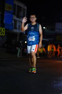 BIB: 43105
                            <button type="button" onclick="openModal(17054678)" class="btn btn-primary btn-sm float-right btn-popup" data-toggle="modal" data-target=".modal-high-quality">
                        <i class="fas fa-shopping-cart"></i> Add to Cart
                    </button>
                                            <button type="button" onclick="isThisMe(17054678, true)" class="btn btn-success btn-sm float-right btn-popup btn-isme hidden" data-toggle="tooltip" data-placement="bottom" title="นี่คือรูปของคุณใช่ไหม คลิกที่นี่เพื่อเอาเข้าอัลบั้ม">
                        <i class="fas fa-plus"></i> Add to album
                    </button>
                    <button type="button" onclick="isThisMe(17054678, false)" class="btn btn-warning btn-sm float-right btn-popup btn-isnotme hidden">
                        <i class="fas fa-ban"></i> Remove from album
                    </button>