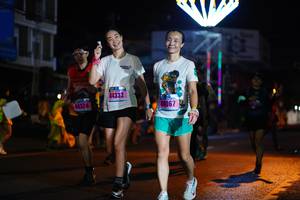 BIB: 44332, 44374, 44067
                            <button type="button" onclick="openModal(17033226)" class="btn btn-primary btn-sm float-right btn-popup" data-toggle="modal" data-target=".modal-high-quality">
                        <i class="fas fa-shopping-cart"></i> Add to Cart
                    </button>
                                            <button type="button" onclick="isThisMe(17033226, true)" class="btn btn-success btn-sm float-right btn-popup btn-isme hidden" data-toggle="tooltip" data-placement="bottom" title="นี่คือรูปของคุณใช่ไหม คลิกที่นี่เพื่อเอาเข้าอัลบั้ม">
                        <i class="fas fa-plus"></i> Add to album
                    </button>
                    <button type="button" onclick="isThisMe(17033226, false)" class="btn btn-warning btn-sm float-right btn-popup btn-isnotme hidden">
                        <i class="fas fa-ban"></i> Remove from album
                    </button>
