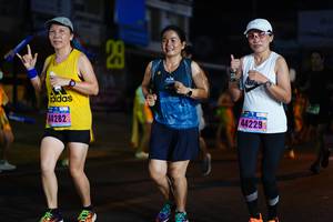 BIB: 44282, 44229
                            <button type="button" onclick="openModal(17052244)" class="btn btn-primary btn-sm float-right btn-popup" data-toggle="modal" data-target=".modal-high-quality">
                        <i class="fas fa-shopping-cart"></i> Add to Cart
                    </button>
                                            <button type="button" onclick="isThisMe(17052244, true)" class="btn btn-success btn-sm float-right btn-popup btn-isme hidden" data-toggle="tooltip" data-placement="bottom" title="นี่คือรูปของคุณใช่ไหม คลิกที่นี่เพื่อเอาเข้าอัลบั้ม">
                        <i class="fas fa-plus"></i> Add to album
                    </button>
                    <button type="button" onclick="isThisMe(17052244, false)" class="btn btn-warning btn-sm float-right btn-popup btn-isnotme hidden">
                        <i class="fas fa-ban"></i> Remove from album
                    </button>