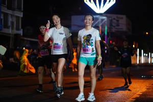 BIB: 44332, 41067, 44374
                            <button type="button" onclick="openModal(17033062)" class="btn btn-primary btn-sm float-right btn-popup" data-toggle="modal" data-target=".modal-high-quality">
                        <i class="fas fa-shopping-cart"></i> Add to Cart
                    </button>
                                            <button type="button" onclick="isThisMe(17033062, true)" class="btn btn-success btn-sm float-right btn-popup btn-isme hidden" data-toggle="tooltip" data-placement="bottom" title="นี่คือรูปของคุณใช่ไหม คลิกที่นี่เพื่อเอาเข้าอัลบั้ม">
                        <i class="fas fa-plus"></i> Add to album
                    </button>
                    <button type="button" onclick="isThisMe(17033062, false)" class="btn btn-warning btn-sm float-right btn-popup btn-isnotme hidden">
                        <i class="fas fa-ban"></i> Remove from album
                    </button>