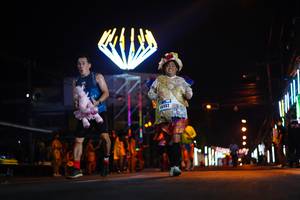 BIB: 6402
                            <button type="button" onclick="openModal(17193710)" class="btn btn-primary btn-sm float-right btn-popup" data-toggle="modal" data-target=".modal-high-quality">
                        <i class="fas fa-shopping-cart"></i> Add to Cart
                    </button>
                                            <button type="button" onclick="isThisMe(17193710, true)" class="btn btn-success btn-sm float-right btn-popup btn-isme hidden" data-toggle="tooltip" data-placement="bottom" title="นี่คือรูปของคุณใช่ไหม คลิกที่นี่เพื่อเอาเข้าอัลบั้ม">
                        <i class="fas fa-plus"></i> Add to album
                    </button>
                    <button type="button" onclick="isThisMe(17193710, false)" class="btn btn-warning btn-sm float-right btn-popup btn-isnotme hidden">
                        <i class="fas fa-ban"></i> Remove from album
                    </button>