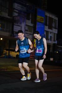 BIB: 585, 43050
                            <button type="button" onclick="openModal(17171695)" class="btn btn-primary btn-sm float-right btn-popup" data-toggle="modal" data-target=".modal-high-quality">
                        <i class="fas fa-shopping-cart"></i> Add to Cart
                    </button>
                                            <button type="button" onclick="isThisMe(17171695, true)" class="btn btn-success btn-sm float-right btn-popup btn-isme hidden" data-toggle="tooltip" data-placement="bottom" title="นี่คือรูปของคุณใช่ไหม คลิกที่นี่เพื่อเอาเข้าอัลบั้ม">
                        <i class="fas fa-plus"></i> Add to album
                    </button>
                    <button type="button" onclick="isThisMe(17171695, false)" class="btn btn-warning btn-sm float-right btn-popup btn-isnotme hidden">
                        <i class="fas fa-ban"></i> Remove from album
                    </button>