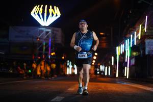 BIB: 160, 43318
                            <button type="button" onclick="openModal(17195583)" class="btn btn-primary btn-sm float-right btn-popup" data-toggle="modal" data-target=".modal-high-quality">
                        <i class="fas fa-shopping-cart"></i> Add to Cart
                    </button>
                                            <button type="button" onclick="isThisMe(17195583, true)" class="btn btn-success btn-sm float-right btn-popup btn-isme hidden" data-toggle="tooltip" data-placement="bottom" title="นี่คือรูปของคุณใช่ไหม คลิกที่นี่เพื่อเอาเข้าอัลบั้ม">
                        <i class="fas fa-plus"></i> Add to album
                    </button>
                    <button type="button" onclick="isThisMe(17195583, false)" class="btn btn-warning btn-sm float-right btn-popup btn-isnotme hidden">
                        <i class="fas fa-ban"></i> Remove from album
                    </button>