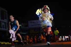 BIB: 66402, 0407
                            <button type="button" onclick="openModal(17193840)" class="btn btn-primary btn-sm float-right btn-popup" data-toggle="modal" data-target=".modal-high-quality">
                        <i class="fas fa-shopping-cart"></i> Add to Cart
                    </button>
                                            <button type="button" onclick="isThisMe(17193840, true)" class="btn btn-success btn-sm float-right btn-popup btn-isme hidden" data-toggle="tooltip" data-placement="bottom" title="นี่คือรูปของคุณใช่ไหม คลิกที่นี่เพื่อเอาเข้าอัลบั้ม">
                        <i class="fas fa-plus"></i> Add to album
                    </button>
                    <button type="button" onclick="isThisMe(17193840, false)" class="btn btn-warning btn-sm float-right btn-popup btn-isnotme hidden">
                        <i class="fas fa-ban"></i> Remove from album
                    </button>