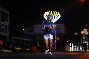 BIB: 4433
                            <button type="button" onclick="openModal(17197345)" class="btn btn-primary btn-sm float-right btn-popup" data-toggle="modal" data-target=".modal-high-quality">
                        <i class="fas fa-shopping-cart"></i> Add to Cart
                    </button>
                                            <button type="button" onclick="isThisMe(17197345, true)" class="btn btn-success btn-sm float-right btn-popup btn-isme hidden" data-toggle="tooltip" data-placement="bottom" title="นี่คือรูปของคุณใช่ไหม คลิกที่นี่เพื่อเอาเข้าอัลบั้ม">
                        <i class="fas fa-plus"></i> Add to album
                    </button>
                    <button type="button" onclick="isThisMe(17197345, false)" class="btn btn-warning btn-sm float-right btn-popup btn-isnotme hidden">
                        <i class="fas fa-ban"></i> Remove from album
                    </button>