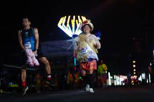 BIB: 0407, 6402
                            <button type="button" onclick="openModal(17193824)" class="btn btn-primary btn-sm float-right btn-popup" data-toggle="modal" data-target=".modal-high-quality">
                        <i class="fas fa-shopping-cart"></i> Add to Cart
                    </button>
                                            <button type="button" onclick="isThisMe(17193824, true)" class="btn btn-success btn-sm float-right btn-popup btn-isme hidden" data-toggle="tooltip" data-placement="bottom" title="นี่คือรูปของคุณใช่ไหม คลิกที่นี่เพื่อเอาเข้าอัลบั้ม">
                        <i class="fas fa-plus"></i> Add to album
                    </button>
                    <button type="button" onclick="isThisMe(17193824, false)" class="btn btn-warning btn-sm float-right btn-popup btn-isnotme hidden">
                        <i class="fas fa-ban"></i> Remove from album
                    </button>