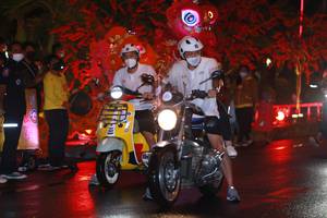 BIB: 
                            <button type="button" onclick="openModal(16088788)" class="btn btn-primary btn-sm float-right btn-popup" data-toggle="modal" data-target=".modal-high-quality">
                        <i class="fas fa-shopping-cart"></i> Add to Cart
                    </button>
                                            <button type="button" onclick="isThisMe(16088788, true)" class="btn btn-success btn-sm float-right btn-popup btn-isme hidden" data-toggle="tooltip" data-placement="bottom" title="นี่คือรูปของคุณใช่ไหม คลิกที่นี่เพื่อเอาเข้าอัลบั้ม">
                        <i class="fas fa-plus"></i> Add to album
                    </button>
                    <button type="button" onclick="isThisMe(16088788, false)" class="btn btn-warning btn-sm float-right btn-popup btn-isnotme hidden">
                        <i class="fas fa-ban"></i> Remove from album
                    </button>