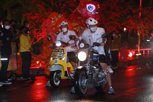 BIB: 
                            <button type="button" onclick="openModal(16088789)" class="btn btn-primary btn-sm float-right btn-popup" data-toggle="modal" data-target=".modal-high-quality">
                        <i class="fas fa-shopping-cart"></i> Add to Cart
                    </button>
                                            <button type="button" onclick="isThisMe(16088789, true)" class="btn btn-success btn-sm float-right btn-popup btn-isme hidden" data-toggle="tooltip" data-placement="bottom" title="นี่คือรูปของคุณใช่ไหม คลิกที่นี่เพื่อเอาเข้าอัลบั้ม">
                        <i class="fas fa-plus"></i> Add to album
                    </button>
                    <button type="button" onclick="isThisMe(16088789, false)" class="btn btn-warning btn-sm float-right btn-popup btn-isnotme hidden">
                        <i class="fas fa-ban"></i> Remove from album
                    </button>