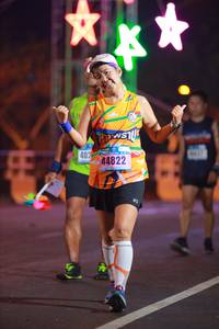 BIB: 402, 44822
                            <button type="button" onclick="openModal(16832564)" class="btn btn-primary btn-sm float-right btn-popup" data-toggle="modal" data-target=".modal-high-quality">
                        <i class="fas fa-shopping-cart"></i> Add to Cart
                    </button>
                                            <button type="button" onclick="isThisMe(16832564, true)" class="btn btn-success btn-sm float-right btn-popup btn-isme hidden" data-toggle="tooltip" data-placement="bottom" title="นี่คือรูปของคุณใช่ไหม คลิกที่นี่เพื่อเอาเข้าอัลบั้ม">
                        <i class="fas fa-plus"></i> Add to album
                    </button>
                    <button type="button" onclick="isThisMe(16832564, false)" class="btn btn-warning btn-sm float-right btn-popup btn-isnotme hidden">
                        <i class="fas fa-ban"></i> Remove from album
                    </button>