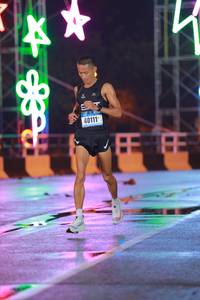 BIB: 40111
                            <button type="button" onclick="openModal(16774861)" class="btn btn-primary btn-sm float-right btn-popup" data-toggle="modal" data-target=".modal-high-quality">
                        <i class="fas fa-shopping-cart"></i> Add to Cart
                    </button>
                                            <button type="button" onclick="isThisMe(16774861, true)" class="btn btn-success btn-sm float-right btn-popup btn-isme hidden" data-toggle="tooltip" data-placement="bottom" title="นี่คือรูปของคุณใช่ไหม คลิกที่นี่เพื่อเอาเข้าอัลบั้ม">
                        <i class="fas fa-plus"></i> Add to album
                    </button>
                    <button type="button" onclick="isThisMe(16774861, false)" class="btn btn-warning btn-sm float-right btn-popup btn-isnotme hidden">
                        <i class="fas fa-ban"></i> Remove from album
                    </button>