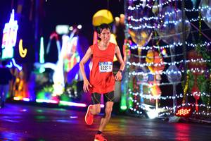 BIB: 422
                            <button type="button" onclick="openModal(16373427)" class="btn btn-primary btn-sm float-right btn-popup" data-toggle="modal" data-target=".modal-high-quality">
                        <i class="fas fa-shopping-cart"></i> Add to Cart
                    </button>
                                            <button type="button" onclick="isThisMe(16373427, true)" class="btn btn-success btn-sm float-right btn-popup btn-isme hidden" data-toggle="tooltip" data-placement="bottom" title="นี่คือรูปของคุณใช่ไหม คลิกที่นี่เพื่อเอาเข้าอัลบั้ม">
                        <i class="fas fa-plus"></i> Add to album
                    </button>
                    <button type="button" onclick="isThisMe(16373427, false)" class="btn btn-warning btn-sm float-right btn-popup btn-isnotme hidden">
                        <i class="fas fa-ban"></i> Remove from album
                    </button>