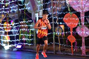 BIB: 21188
                            <button type="button" onclick="openModal(16391421)" class="btn btn-primary btn-sm float-right btn-popup" data-toggle="modal" data-target=".modal-high-quality">
                        <i class="fas fa-shopping-cart"></i> Add to Cart
                    </button>
                                            <button type="button" onclick="isThisMe(16391421, true)" class="btn btn-success btn-sm float-right btn-popup btn-isme hidden" data-toggle="tooltip" data-placement="bottom" title="นี่คือรูปของคุณใช่ไหม คลิกที่นี่เพื่อเอาเข้าอัลบั้ม">
                        <i class="fas fa-plus"></i> Add to album
                    </button>
                    <button type="button" onclick="isThisMe(16391421, false)" class="btn btn-warning btn-sm float-right btn-popup btn-isnotme hidden">
                        <i class="fas fa-ban"></i> Remove from album
                    </button>