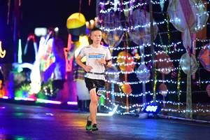 BIB: 4143
                            <button type="button" onclick="openModal(16456206)" class="btn btn-primary btn-sm float-right btn-popup" data-toggle="modal" data-target=".modal-high-quality">
                        <i class="fas fa-shopping-cart"></i> Add to Cart
                    </button>
                                            <button type="button" onclick="isThisMe(16456206, true)" class="btn btn-success btn-sm float-right btn-popup btn-isme hidden" data-toggle="tooltip" data-placement="bottom" title="นี่คือรูปของคุณใช่ไหม คลิกที่นี่เพื่อเอาเข้าอัลบั้ม">
                        <i class="fas fa-plus"></i> Add to album
                    </button>
                    <button type="button" onclick="isThisMe(16456206, false)" class="btn btn-warning btn-sm float-right btn-popup btn-isnotme hidden">
                        <i class="fas fa-ban"></i> Remove from album
                    </button>