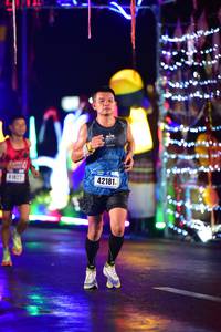 BIB: 41822, 42181
                            <button type="button" onclick="openModal(16567990)" class="btn btn-primary btn-sm float-right btn-popup" data-toggle="modal" data-target=".modal-high-quality">
                        <i class="fas fa-shopping-cart"></i> Add to Cart
                    </button>
                                            <button type="button" onclick="isThisMe(16567990, true)" class="btn btn-success btn-sm float-right btn-popup btn-isme hidden" data-toggle="tooltip" data-placement="bottom" title="นี่คือรูปของคุณใช่ไหม คลิกที่นี่เพื่อเอาเข้าอัลบั้ม">
                        <i class="fas fa-plus"></i> Add to album
                    </button>
                    <button type="button" onclick="isThisMe(16567990, false)" class="btn btn-warning btn-sm float-right btn-popup btn-isnotme hidden">
                        <i class="fas fa-ban"></i> Remove from album
                    </button>
