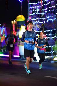 BIB: 0284, 44101
                            <button type="button" onclick="openModal(16717792)" class="btn btn-primary btn-sm float-right btn-popup" data-toggle="modal" data-target=".modal-high-quality">
                        <i class="fas fa-shopping-cart"></i> Add to Cart
                    </button>
                                            <button type="button" onclick="isThisMe(16717792, true)" class="btn btn-success btn-sm float-right btn-popup btn-isme hidden" data-toggle="tooltip" data-placement="bottom" title="นี่คือรูปของคุณใช่ไหม คลิกที่นี่เพื่อเอาเข้าอัลบั้ม">
                        <i class="fas fa-plus"></i> Add to album
                    </button>
                    <button type="button" onclick="isThisMe(16717792, false)" class="btn btn-warning btn-sm float-right btn-popup btn-isnotme hidden">
                        <i class="fas fa-ban"></i> Remove from album
                    </button>