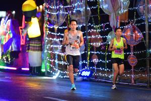 BIB: 201, 44198
                            <button type="button" onclick="openModal(16525700)" class="btn btn-primary btn-sm float-right btn-popup" data-toggle="modal" data-target=".modal-high-quality">
                        <i class="fas fa-shopping-cart"></i> Add to Cart
                    </button>
                                            <button type="button" onclick="isThisMe(16525700, true)" class="btn btn-success btn-sm float-right btn-popup btn-isme hidden" data-toggle="tooltip" data-placement="bottom" title="นี่คือรูปของคุณใช่ไหม คลิกที่นี่เพื่อเอาเข้าอัลบั้ม">
                        <i class="fas fa-plus"></i> Add to album
                    </button>
                    <button type="button" onclick="isThisMe(16525700, false)" class="btn btn-warning btn-sm float-right btn-popup btn-isnotme hidden">
                        <i class="fas fa-ban"></i> Remove from album
                    </button>