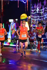 BIB: 21420, 24247, 0374
                            <button type="button" onclick="openModal(16531443)" class="btn btn-primary btn-sm float-right btn-popup" data-toggle="modal" data-target=".modal-high-quality">
                        <i class="fas fa-shopping-cart"></i> Add to Cart
                    </button>
                                            <button type="button" onclick="isThisMe(16531443, true)" class="btn btn-success btn-sm float-right btn-popup btn-isme hidden" data-toggle="tooltip" data-placement="bottom" title="นี่คือรูปของคุณใช่ไหม คลิกที่นี่เพื่อเอาเข้าอัลบั้ม">
                        <i class="fas fa-plus"></i> Add to album
                    </button>
                    <button type="button" onclick="isThisMe(16531443, false)" class="btn btn-warning btn-sm float-right btn-popup btn-isnotme hidden">
                        <i class="fas fa-ban"></i> Remove from album
                    </button>