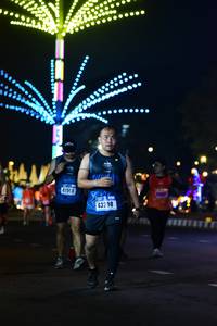 BIB: 4190, 432
                            <button type="button" onclick="openModal(17388141)" class="btn btn-primary btn-sm float-right btn-popup" data-toggle="modal" data-target=".modal-high-quality">
                        <i class="fas fa-shopping-cart"></i> Add to Cart
                    </button>
                                            <button type="button" onclick="isThisMe(17388141, true)" class="btn btn-success btn-sm float-right btn-popup btn-isme hidden" data-toggle="tooltip" data-placement="bottom" title="นี่คือรูปของคุณใช่ไหม คลิกที่นี่เพื่อเอาเข้าอัลบั้ม">
                        <i class="fas fa-plus"></i> Add to album
                    </button>
                    <button type="button" onclick="isThisMe(17388141, false)" class="btn btn-warning btn-sm float-right btn-popup btn-isnotme hidden">
                        <i class="fas fa-ban"></i> Remove from album
                    </button>