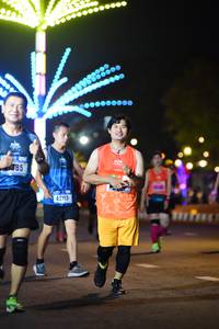 BIB: 385, 42113
                            <button type="button" onclick="openModal(17397011)" class="btn btn-primary btn-sm float-right btn-popup" data-toggle="modal" data-target=".modal-high-quality">
                        <i class="fas fa-shopping-cart"></i> Add to Cart
                    </button>
                                            <button type="button" onclick="isThisMe(17397011, true)" class="btn btn-success btn-sm float-right btn-popup btn-isme hidden" data-toggle="tooltip" data-placement="bottom" title="นี่คือรูปของคุณใช่ไหม คลิกที่นี่เพื่อเอาเข้าอัลบั้ม">
                        <i class="fas fa-plus"></i> Add to album
                    </button>
                    <button type="button" onclick="isThisMe(17397011, false)" class="btn btn-warning btn-sm float-right btn-popup btn-isnotme hidden">
                        <i class="fas fa-ban"></i> Remove from album
                    </button>