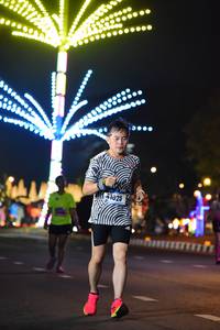 BIB: 41025
                            <button type="button" onclick="openModal(17216839)" class="btn btn-primary btn-sm float-right btn-popup" data-toggle="modal" data-target=".modal-high-quality">
                        <i class="fas fa-shopping-cart"></i> Add to Cart
                    </button>
                                            <button type="button" onclick="isThisMe(17216839, true)" class="btn btn-success btn-sm float-right btn-popup btn-isme hidden" data-toggle="tooltip" data-placement="bottom" title="นี่คือรูปของคุณใช่ไหม คลิกที่นี่เพื่อเอาเข้าอัลบั้ม">
                        <i class="fas fa-plus"></i> Add to album
                    </button>
                    <button type="button" onclick="isThisMe(17216839, false)" class="btn btn-warning btn-sm float-right btn-popup btn-isnotme hidden">
                        <i class="fas fa-ban"></i> Remove from album
                    </button>