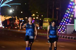 BIB: 10313
                            <button type="button" onclick="openModal(17273100)" class="btn btn-primary btn-sm float-right btn-popup" data-toggle="modal" data-target=".modal-high-quality">
                        <i class="fas fa-shopping-cart"></i> Add to Cart
                    </button>
                                            <button type="button" onclick="isThisMe(17273100, true)" class="btn btn-success btn-sm float-right btn-popup btn-isme hidden" data-toggle="tooltip" data-placement="bottom" title="นี่คือรูปของคุณใช่ไหม คลิกที่นี่เพื่อเอาเข้าอัลบั้ม">
                        <i class="fas fa-plus"></i> Add to album
                    </button>
                    <button type="button" onclick="isThisMe(17273100, false)" class="btn btn-warning btn-sm float-right btn-popup btn-isnotme hidden">
                        <i class="fas fa-ban"></i> Remove from album
                    </button>