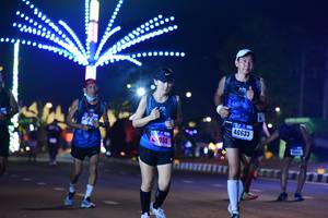 BIB: 40633, 055
                            <button type="button" onclick="openModal(17518855)" class="btn btn-primary btn-sm float-right btn-popup" data-toggle="modal" data-target=".modal-high-quality">
                        <i class="fas fa-shopping-cart"></i> Add to Cart
                    </button>
                                            <button type="button" onclick="isThisMe(17518855, true)" class="btn btn-success btn-sm float-right btn-popup btn-isme hidden" data-toggle="tooltip" data-placement="bottom" title="นี่คือรูปของคุณใช่ไหม คลิกที่นี่เพื่อเอาเข้าอัลบั้ม">
                        <i class="fas fa-plus"></i> Add to album
                    </button>
                    <button type="button" onclick="isThisMe(17518855, false)" class="btn btn-warning btn-sm float-right btn-popup btn-isnotme hidden">
                        <i class="fas fa-ban"></i> Remove from album
                    </button>