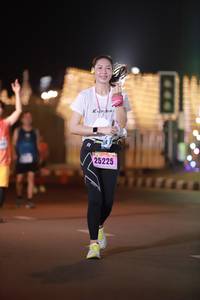 BIB: 25225
                            <button type="button" onclick="openModal(16245669)" class="btn btn-primary btn-sm float-right btn-popup" data-toggle="modal" data-target=".modal-high-quality">
                        <i class="fas fa-shopping-cart"></i> Add to Cart
                    </button>
                                            <button type="button" onclick="isThisMe(16245669, true)" class="btn btn-success btn-sm float-right btn-popup btn-isme hidden" data-toggle="tooltip" data-placement="bottom" title="นี่คือรูปของคุณใช่ไหม คลิกที่นี่เพื่อเอาเข้าอัลบั้ม">
                        <i class="fas fa-plus"></i> Add to album
                    </button>
                    <button type="button" onclick="isThisMe(16245669, false)" class="btn btn-warning btn-sm float-right btn-popup btn-isnotme hidden">
                        <i class="fas fa-ban"></i> Remove from album
                    </button>