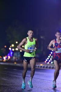 BIB: 401, 0333
                            <button type="button" onclick="openModal(17580549)" class="btn btn-primary btn-sm float-right btn-popup" data-toggle="modal" data-target=".modal-high-quality">
                        <i class="fas fa-shopping-cart"></i> Add to Cart
                    </button>
                                            <button type="button" onclick="isThisMe(17580549, true)" class="btn btn-success btn-sm float-right btn-popup btn-isme hidden" data-toggle="tooltip" data-placement="bottom" title="นี่คือรูปของคุณใช่ไหม คลิกที่นี่เพื่อเอาเข้าอัลบั้ม">
                        <i class="fas fa-plus"></i> Add to album
                    </button>
                    <button type="button" onclick="isThisMe(17580549, false)" class="btn btn-warning btn-sm float-right btn-popup btn-isnotme hidden">
                        <i class="fas fa-ban"></i> Remove from album
                    </button>