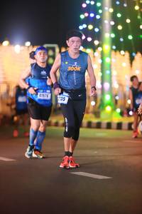 BIB: 300, 41976, 3235
                            <button type="button" onclick="openModal(17339066)" class="btn btn-primary btn-sm float-right btn-popup" data-toggle="modal" data-target=".modal-high-quality">
                        <i class="fas fa-shopping-cart"></i> Add to Cart
                    </button>
                                            <button type="button" onclick="isThisMe(17339066, true)" class="btn btn-success btn-sm float-right btn-popup btn-isme hidden" data-toggle="tooltip" data-placement="bottom" title="นี่คือรูปของคุณใช่ไหม คลิกที่นี่เพื่อเอาเข้าอัลบั้ม">
                        <i class="fas fa-plus"></i> Add to album
                    </button>
                    <button type="button" onclick="isThisMe(17339066, false)" class="btn btn-warning btn-sm float-right btn-popup btn-isnotme hidden">
                        <i class="fas fa-ban"></i> Remove from album
                    </button>