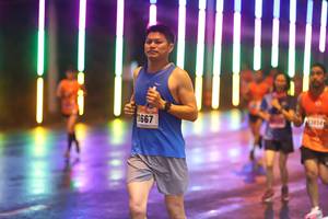 BIB: 3667
                            <button type="button" onclick="openModal(16079263)" class="btn btn-primary btn-sm float-right btn-popup" data-toggle="modal" data-target=".modal-high-quality">
                        <i class="fas fa-shopping-cart"></i> Add to Cart
                    </button>
                                            <button type="button" onclick="isThisMe(16079263, true)" class="btn btn-success btn-sm float-right btn-popup btn-isme hidden" data-toggle="tooltip" data-placement="bottom" title="นี่คือรูปของคุณใช่ไหม คลิกที่นี่เพื่อเอาเข้าอัลบั้ม">
                        <i class="fas fa-plus"></i> Add to album
                    </button>
                    <button type="button" onclick="isThisMe(16079263, false)" class="btn btn-warning btn-sm float-right btn-popup btn-isnotme hidden">
                        <i class="fas fa-ban"></i> Remove from album
                    </button>