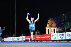 BIB: 4271
                            <button type="button" onclick="openModal(17169338)" class="btn btn-primary btn-sm float-right btn-popup" data-toggle="modal" data-target=".modal-high-quality">
                        <i class="fas fa-shopping-cart"></i> Add to Cart
                    </button>
                                            <button type="button" onclick="isThisMe(17169338, true)" class="btn btn-success btn-sm float-right btn-popup btn-isme hidden" data-toggle="tooltip" data-placement="bottom" title="นี่คือรูปของคุณใช่ไหม คลิกที่นี่เพื่อเอาเข้าอัลบั้ม">
                        <i class="fas fa-plus"></i> Add to album
                    </button>
                    <button type="button" onclick="isThisMe(17169338, false)" class="btn btn-warning btn-sm float-right btn-popup btn-isnotme hidden">
                        <i class="fas fa-ban"></i> Remove from album
                    </button>