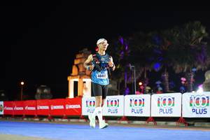 BIB: 40402
                            <button type="button" onclick="openModal(17172135)" class="btn btn-primary btn-sm float-right btn-popup" data-toggle="modal" data-target=".modal-high-quality">
                        <i class="fas fa-shopping-cart"></i> Add to Cart
                    </button>
                                            <button type="button" onclick="isThisMe(17172135, true)" class="btn btn-success btn-sm float-right btn-popup btn-isme hidden" data-toggle="tooltip" data-placement="bottom" title="นี่คือรูปของคุณใช่ไหม คลิกที่นี่เพื่อเอาเข้าอัลบั้ม">
                        <i class="fas fa-plus"></i> Add to album
                    </button>
                    <button type="button" onclick="isThisMe(17172135, false)" class="btn btn-warning btn-sm float-right btn-popup btn-isnotme hidden">
                        <i class="fas fa-ban"></i> Remove from album
                    </button>