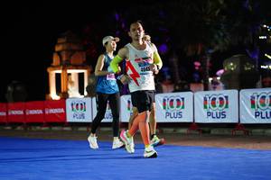 BIB: 4045
                            <button type="button" onclick="openModal(17172237)" class="btn btn-primary btn-sm float-right btn-popup" data-toggle="modal" data-target=".modal-high-quality">
                        <i class="fas fa-shopping-cart"></i> Add to Cart
                    </button>
                                            <button type="button" onclick="isThisMe(17172237, true)" class="btn btn-success btn-sm float-right btn-popup btn-isme hidden" data-toggle="tooltip" data-placement="bottom" title="นี่คือรูปของคุณใช่ไหม คลิกที่นี่เพื่อเอาเข้าอัลบั้ม">
                        <i class="fas fa-plus"></i> Add to album
                    </button>
                    <button type="button" onclick="isThisMe(17172237, false)" class="btn btn-warning btn-sm float-right btn-popup btn-isnotme hidden">
                        <i class="fas fa-ban"></i> Remove from album
                    </button>