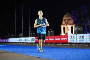 BIB: 125
                            <button type="button" onclick="openModal(17169649)" class="btn btn-primary btn-sm float-right btn-popup" data-toggle="modal" data-target=".modal-high-quality">
                        <i class="fas fa-shopping-cart"></i> Add to Cart
                    </button>
                                            <button type="button" onclick="isThisMe(17169649, true)" class="btn btn-success btn-sm float-right btn-popup btn-isme hidden" data-toggle="tooltip" data-placement="bottom" title="นี่คือรูปของคุณใช่ไหม คลิกที่นี่เพื่อเอาเข้าอัลบั้ม">
                        <i class="fas fa-plus"></i> Add to album
                    </button>
                    <button type="button" onclick="isThisMe(17169649, false)" class="btn btn-warning btn-sm float-right btn-popup btn-isnotme hidden">
                        <i class="fas fa-ban"></i> Remove from album
                    </button>