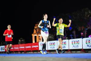 BIB: 43243, 085, 43350, 
                            <button type="button" onclick="openModal(17167757)" class="btn btn-primary btn-sm float-right btn-popup" data-toggle="modal" data-target=".modal-high-quality">
                        <i class="fas fa-shopping-cart"></i> Add to Cart
                    </button>
                                            <button type="button" onclick="isThisMe(17167757, true)" class="btn btn-success btn-sm float-right btn-popup btn-isme hidden" data-toggle="tooltip" data-placement="bottom" title="นี่คือรูปของคุณใช่ไหม คลิกที่นี่เพื่อเอาเข้าอัลบั้ม">
                        <i class="fas fa-plus"></i> Add to album
                    </button>
                    <button type="button" onclick="isThisMe(17167757, false)" class="btn btn-warning btn-sm float-right btn-popup btn-isnotme hidden">
                        <i class="fas fa-ban"></i> Remove from album
                    </button>