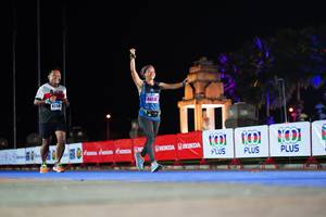 BIB: 1258, 445
                            <button type="button" onclick="openModal(17167915)" class="btn btn-primary btn-sm float-right btn-popup" data-toggle="modal" data-target=".modal-high-quality">
                        <i class="fas fa-shopping-cart"></i> Add to Cart
                    </button>
                                            <button type="button" onclick="isThisMe(17167915, true)" class="btn btn-success btn-sm float-right btn-popup btn-isme hidden" data-toggle="tooltip" data-placement="bottom" title="นี่คือรูปของคุณใช่ไหม คลิกที่นี่เพื่อเอาเข้าอัลบั้ม">
                        <i class="fas fa-plus"></i> Add to album
                    </button>
                    <button type="button" onclick="isThisMe(17167915, false)" class="btn btn-warning btn-sm float-right btn-popup btn-isnotme hidden">
                        <i class="fas fa-ban"></i> Remove from album
                    </button>