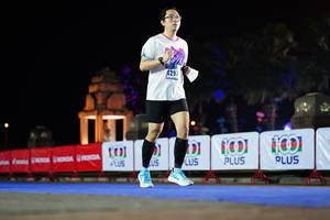 BIB: 4297
                            <button type="button" onclick="openModal(17167358)" class="btn btn-primary btn-sm float-right btn-popup" data-toggle="modal" data-target=".modal-high-quality">
                        <i class="fas fa-shopping-cart"></i> Add to Cart
                    </button>
                                            <button type="button" onclick="isThisMe(17167358, true)" class="btn btn-success btn-sm float-right btn-popup btn-isme hidden" data-toggle="tooltip" data-placement="bottom" title="นี่คือรูปของคุณใช่ไหม คลิกที่นี่เพื่อเอาเข้าอัลบั้ม">
                        <i class="fas fa-plus"></i> Add to album
                    </button>
                    <button type="button" onclick="isThisMe(17167358, false)" class="btn btn-warning btn-sm float-right btn-popup btn-isnotme hidden">
                        <i class="fas fa-ban"></i> Remove from album
                    </button>