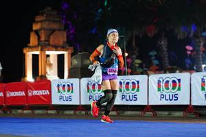 BIB: 4458
                            <button type="button" onclick="openModal(17176477)" class="btn btn-primary btn-sm float-right btn-popup" data-toggle="modal" data-target=".modal-high-quality">
                        <i class="fas fa-shopping-cart"></i> Add to Cart
                    </button>
                                            <button type="button" onclick="isThisMe(17176477, true)" class="btn btn-success btn-sm float-right btn-popup btn-isme hidden" data-toggle="tooltip" data-placement="bottom" title="นี่คือรูปของคุณใช่ไหม คลิกที่นี่เพื่อเอาเข้าอัลบั้ม">
                        <i class="fas fa-plus"></i> Add to album
                    </button>
                    <button type="button" onclick="isThisMe(17176477, false)" class="btn btn-warning btn-sm float-right btn-popup btn-isnotme hidden">
                        <i class="fas fa-ban"></i> Remove from album
                    </button>