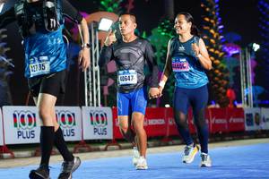 BIB: 427, 4440, 40647
                            <button type="button" onclick="openModal(17175733)" class="btn btn-primary btn-sm float-right btn-popup" data-toggle="modal" data-target=".modal-high-quality">
                        <i class="fas fa-shopping-cart"></i> Add to Cart
                    </button>
                                            <button type="button" onclick="isThisMe(17175733, true)" class="btn btn-success btn-sm float-right btn-popup btn-isme hidden" data-toggle="tooltip" data-placement="bottom" title="นี่คือรูปของคุณใช่ไหม คลิกที่นี่เพื่อเอาเข้าอัลบั้ม">
                        <i class="fas fa-plus"></i> Add to album
                    </button>
                    <button type="button" onclick="isThisMe(17175733, false)" class="btn btn-warning btn-sm float-right btn-popup btn-isnotme hidden">
                        <i class="fas fa-ban"></i> Remove from album
                    </button>